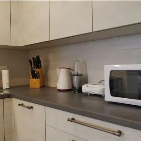 Spacious With Free Private Parking * Pola