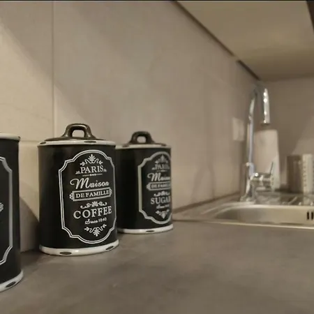 Spacious With Free Private Parking