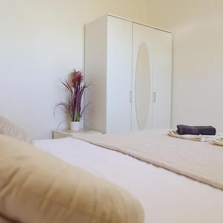 Apartmán Spacious With Free Private Parking *